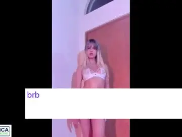 Kyliekandy  live sex cam