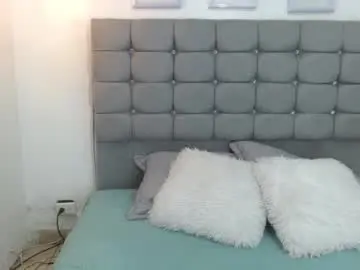 Luna_vixen1  live sex cam