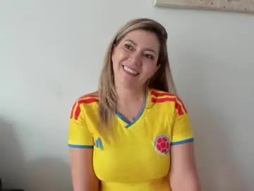 Pamelaquenn_2  live sex cam