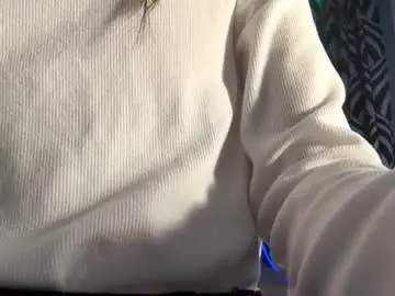 Rowenaaini  live sex cam