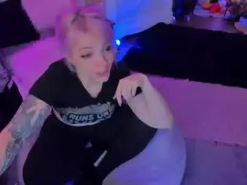 Alicewolf  live sex cam