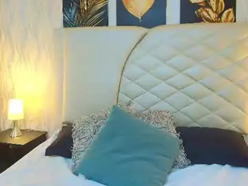 Amberr_greyy  live sex cam