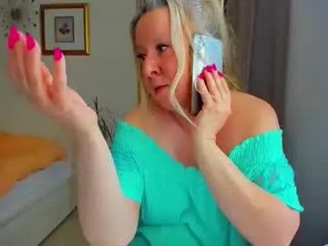 Blonde_angel20  live sex cam