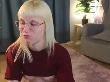 Call_me_heaven  live sex cam