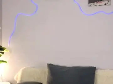 Call_me_heaven  live sex cam