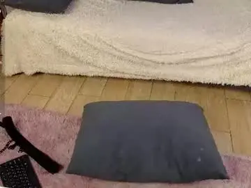 Call_me_heaven  live sex cam