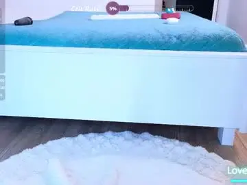 Ilikeithaard  live sex cam