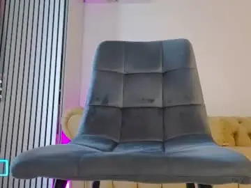 Ilikeithaard  live sex cam