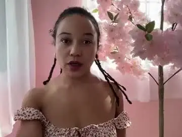 Lillylowel  live sex cam