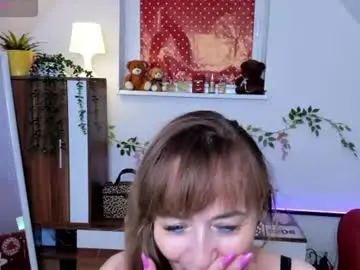 Naughtymilane  live sex cam