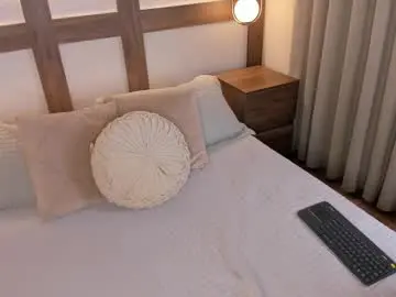 Adhara_black01  live sex cam