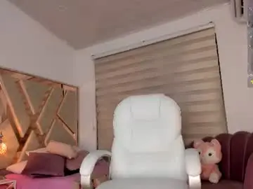 Ami_sweet_19  live sex cam