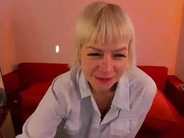 Ann_annise  live sex cam