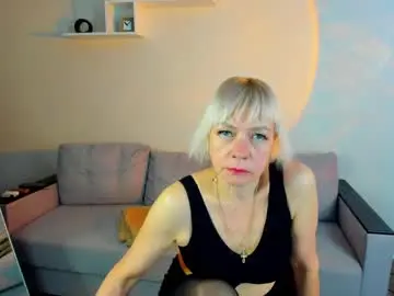 Ann_annise  live sex cam