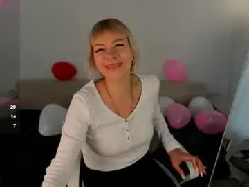 Ann_annise  live sex cam