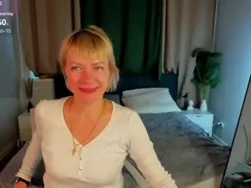 Ann_annise  live sex cam