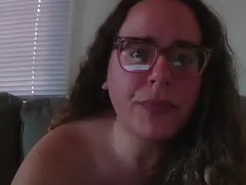 Bongmamabear  live sex cam