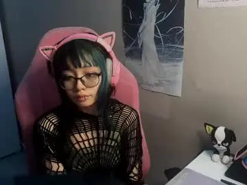 Danyelleeyermann  live sex cam