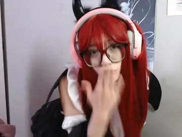 Danyelleeyermann  live sex cam