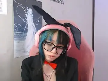 Danyelleeyermann  live sex cam