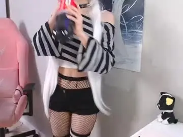 Danyelleeyermann  live sex cam