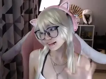 Danyelleeyermann  live sex cam