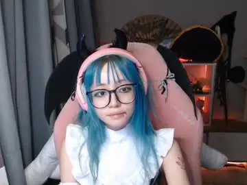 Danyelleeyermann  live sex cam
