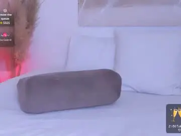 Dreamsgirl18  live sex cam