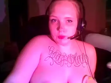 Kittyluvv22  live sex cam