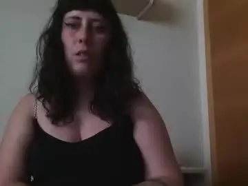 Laxinna23  live sex cam