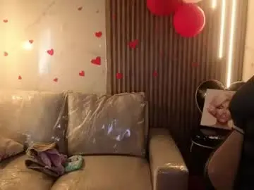 Malory_star  live sex cam