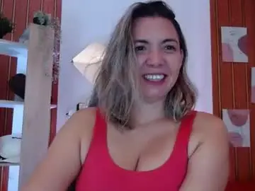 Milfsecret69  live sex cam