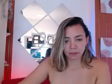Milfsecret69  live sex cam