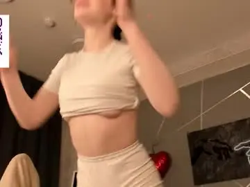 Naomi_reiss  live sex cam