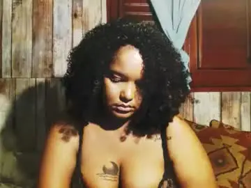 Sarahdiazqxxx  live sex cam