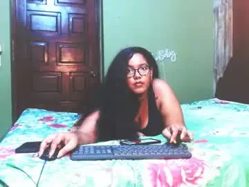 Sarahdiazqxxx  live sex cam