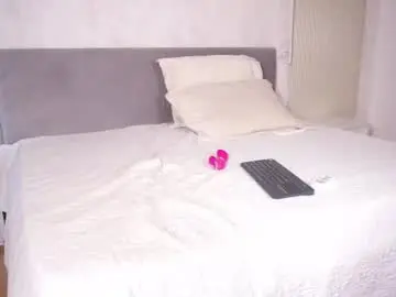 Savannahsuri  live sex cam