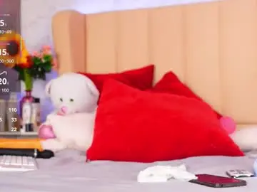 Scaletthoney  live sex cam