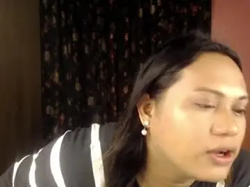 Your_cummergirlsluts  live sex cam