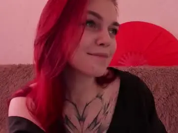 _caroline_coy  live sex cam