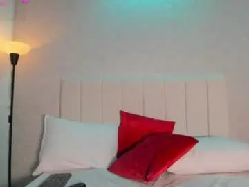 Agatacruz4  live sex cam