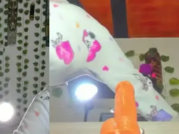 Bella_funny  live sex cam