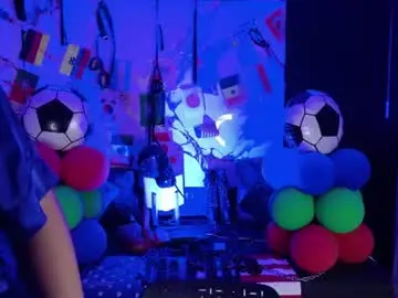 Darkrisnaht  live sex cam
