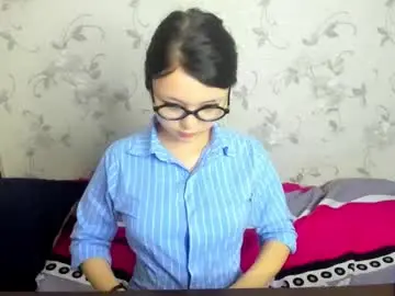 Dorreyfolleyg  live sex cam