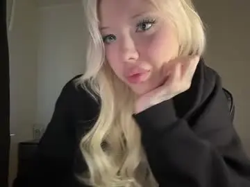 Janellkuehnle  live sex cam