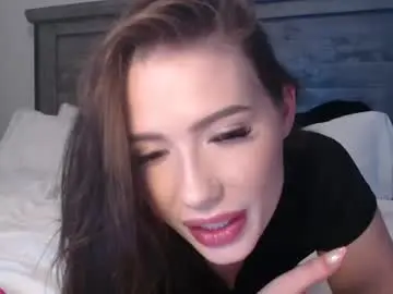 Kendalluvsdaddy  live sex cam