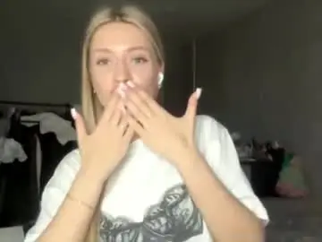 Leonegoodnough  live sex cam