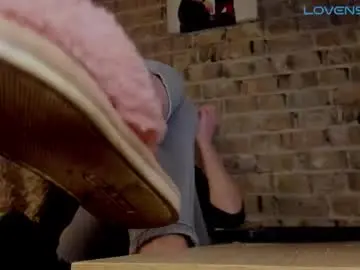 Misspetitevenus  live sex cam