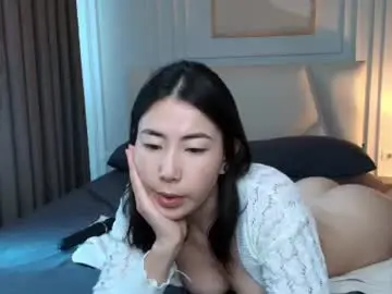 Naomi_52  live sex cam