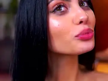 Ravennadarcy  live sex cam